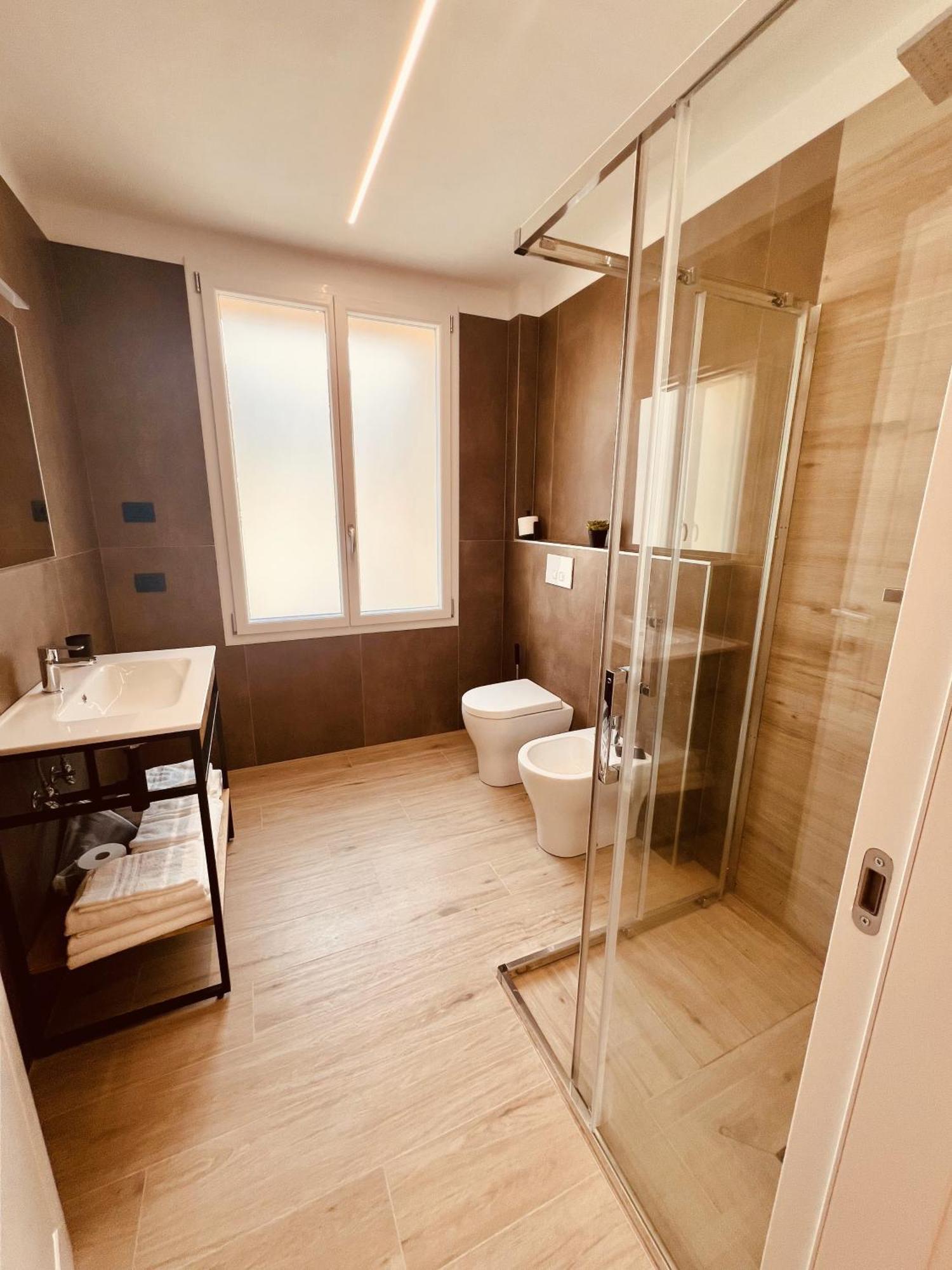 Cinque Terre Hub Suite Art La Spezia Eksteriør billede